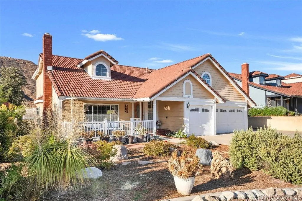 22136 Woodcreek Lane, Wildomar, California 92595 home-pic-3